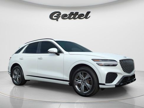 Used 2025 Genesis GV70 3.5T Sport image 2