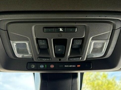 Used 2020 GMC Sierra 1500 Denali w/ Technology Package image 36