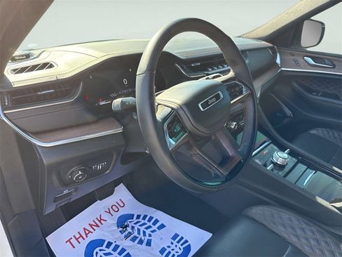 Used 2024 Jeep Grand Cherokee L Summit w/ High Altitude Package image 21