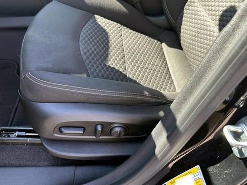 Used 2019 GMC Terrain SLE w/ Driver Convenience Package image 20