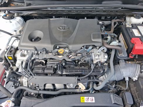 Used 2024 Toyota Camry SE FWD image 18