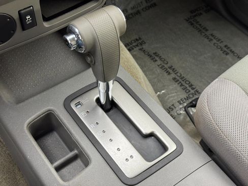 Used 2015 Nissan Frontier S image 24