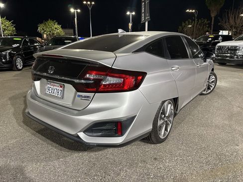 Used 2019 Honda Clarity Touring image 5