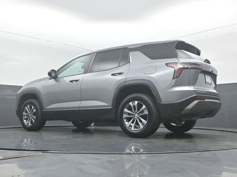 Used 2026 Chevrolet Equinox LT AWD/4WD image 46