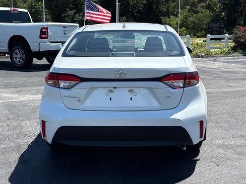 Used 2026 Toyota Corolla LE FWD image 28
