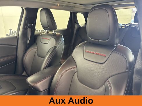 Used 2022 Jeep Cherokee Trailhawk w/ Sun, Sound & Nav Group AWD/4WD image 16