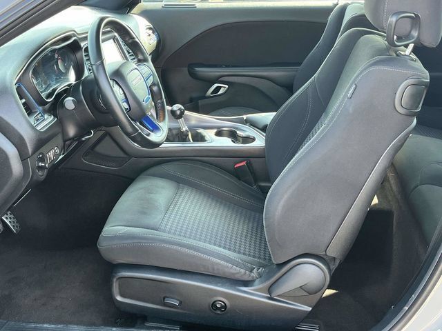 Used 2017 Dodge Challenger R/T w/ Blacktop Package RWD image 13