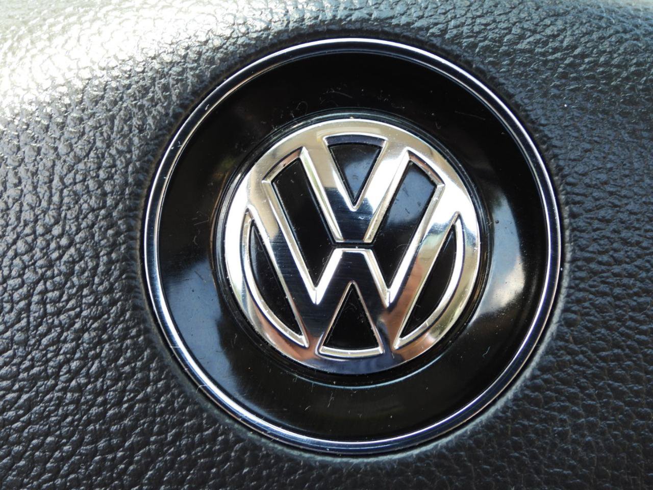 Used 2017 Volkswagen Golf Wolfsburg Edition FWD image 89