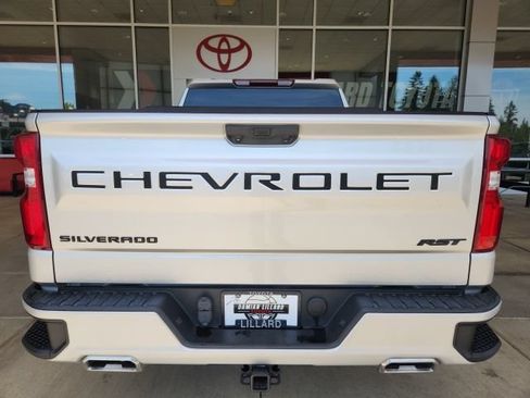 Used 2022 Chevrolet Silverado 1500 RST AWD/4WD image 11