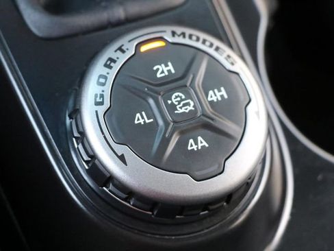 Used 2024 Ford Bronco Outer Banks w/ Sasquatch Package AWD/4WD image 30