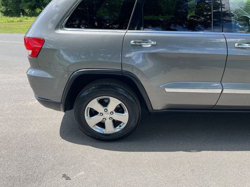 Used 2012 Jeep Grand Cherokee Limited AWD/4WD image 22