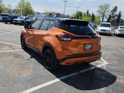 Used 2024 Nissan Kicks SR w/ SR Premium Package FWD image 10