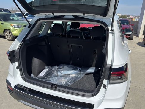 New 2026 Volkswagen Taos S image 33