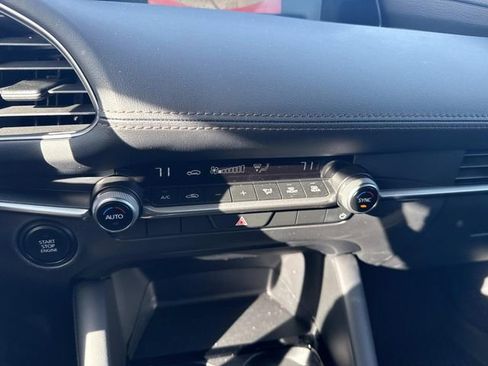 Used 2025 MAZDA MAZDA3 s image 29