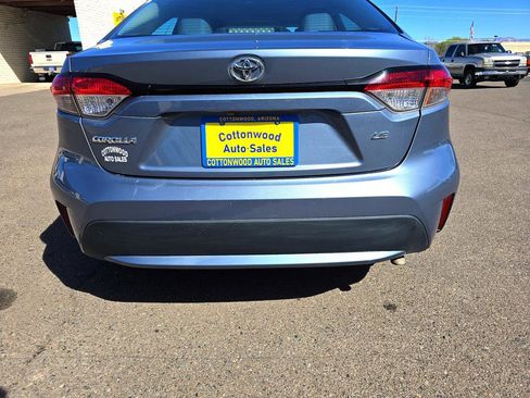 Used 2021 Toyota Corolla LE image 30