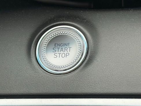 Certified 2024 Genesis GV70 2.5T image 29