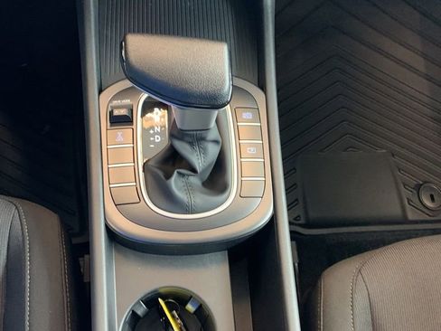 New 2026 Hyundai Kona SE image 6