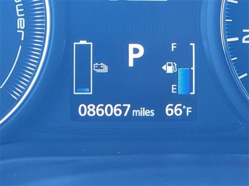 Used 2019 Mitsubishi Outlander 4WD Plug-In Hybrid image 33