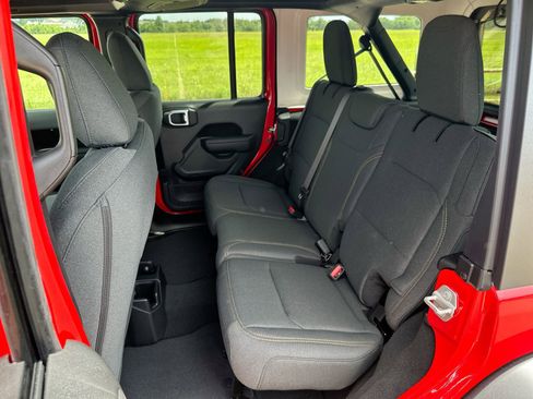 New 2024 Jeep Wrangler Sport S image 22