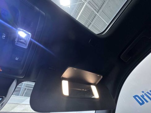 Used 2024 GMC Yukon Denali Ultimate image 35