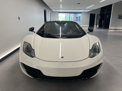 Used 2014 McLaren MP4-12C Spider RWD image 9