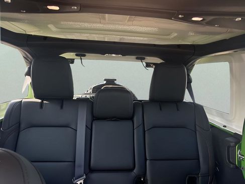 New 2026 Jeep Wrangler Unlimited Rubicon AWD/4WD image 26