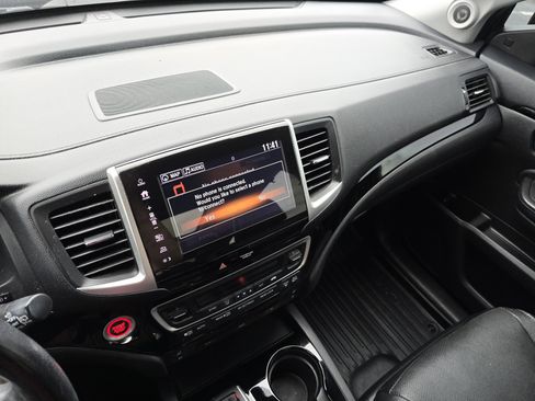 Used 2018 Honda Pilot Elite image 41