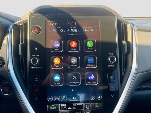 Used 2025 Subaru Crosstrek 2.0i Premium image 14