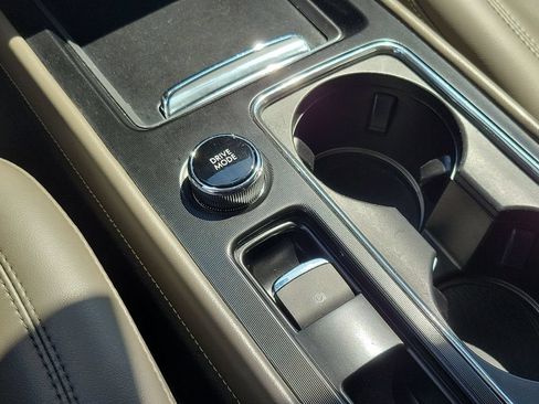 Certified 2023 Lincoln Corsair FWD image 28