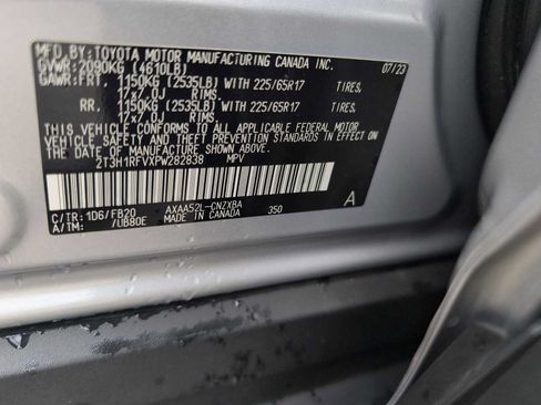 Used 2023 Toyota RAV4 LE FWD image 32