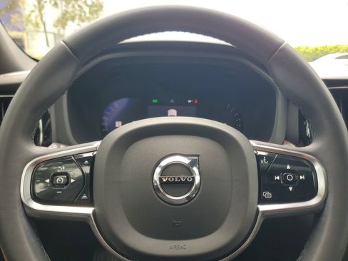 Certified 2024 Volvo XC60 B5 Plus w/ Protection Package Premier AWD/4WD image 21