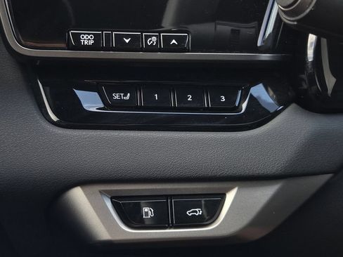 Used 2024 Lexus RX 350 Premium w/ Accessory Package (Z1) FWD image 24