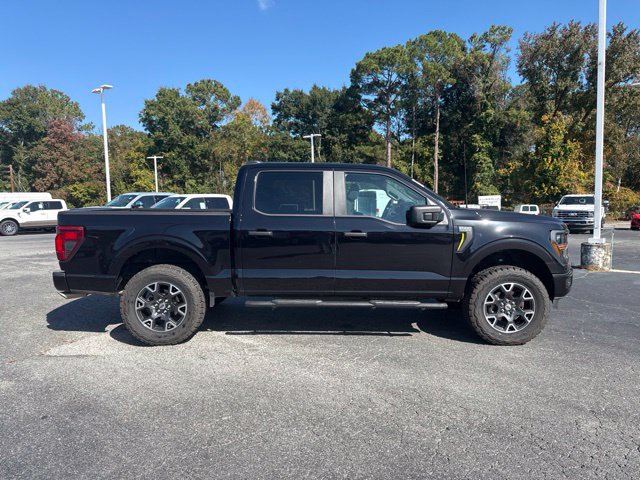Used 2024 Ford F150 STX AWD/4WD image 3