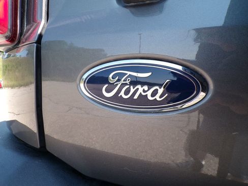 Used 2022 Ford Bronco Outer Banks AWD/4WD image 15