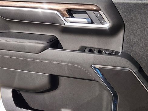 New 2026 Chevrolet Silverado 1500 LT image 17