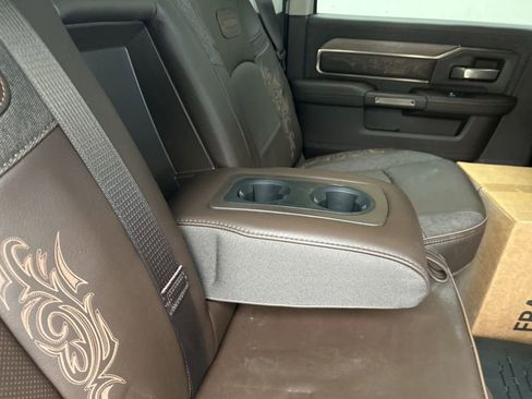 Used 2025 RAM 2500 Limited AWD/4WD image 36