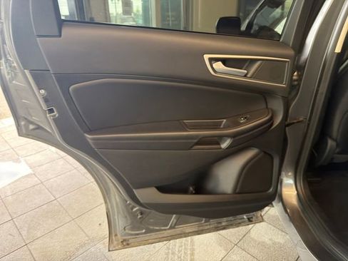 Used 2024 Ford Edge SEL image 23