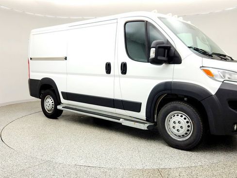 Used 2025 RAM ProMaster 2500 w/ U-Haul Equipment Group FWD image 3