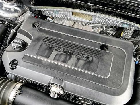 Used 2021 Buick Envision Essence w/ Technology Package I image 28