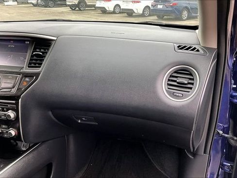 Used 2020 Nissan Pathfinder SV w/ Rock Creek Edition image 21