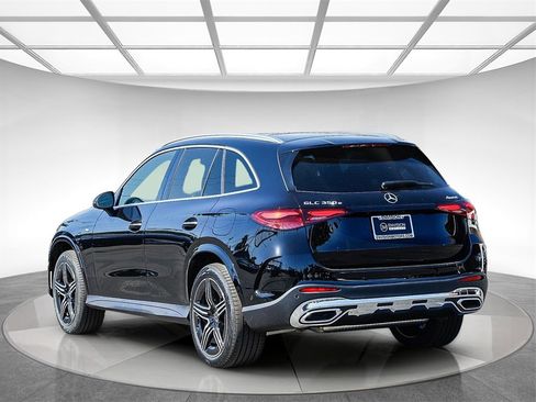 New 2025 Mercedes-Benz GLC 350e 4MATIC image 2
