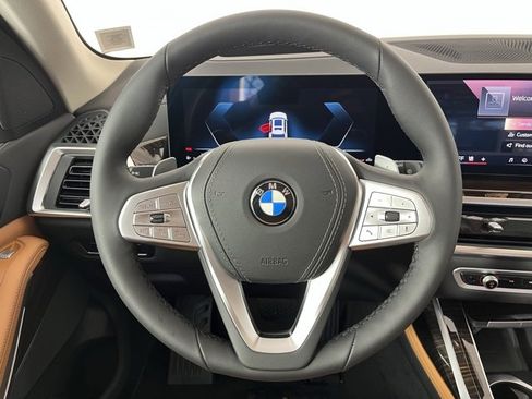 Used 2025 BMW X7 xDrive40i image 12