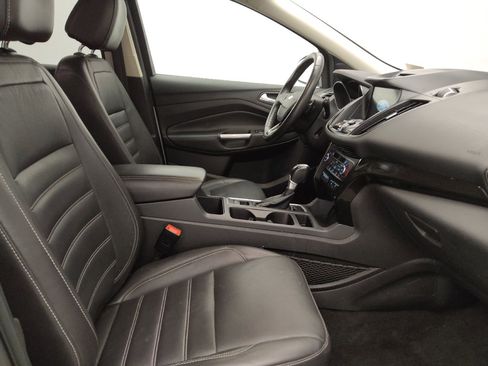 Used 2017 Ford Escape Titanium FWD image 21