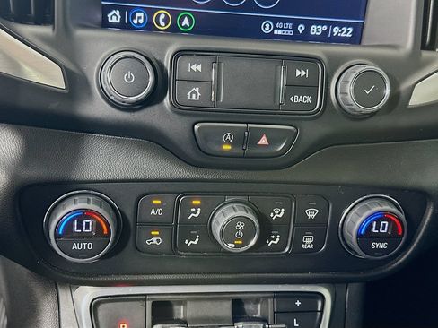 Used 2022 GMC Terrain SLE w/ Driver Convenience Package FWD image 15