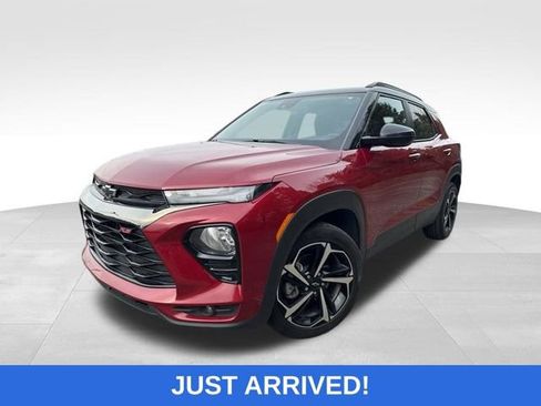 Used 2021 Chevrolet TrailBlazer RS w/ Technology Package image 1