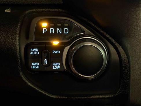 Used 2022 RAM 1500 Big Horn AWD/4WD image 17