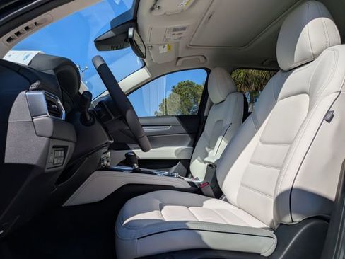 New 2025 MAZDA CX-5 AWD 2.5 S w/ Premium Plus Pkg image 12