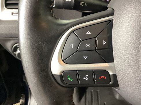 Used 2019 Jeep Compass Latitude AWD/4WD image 22