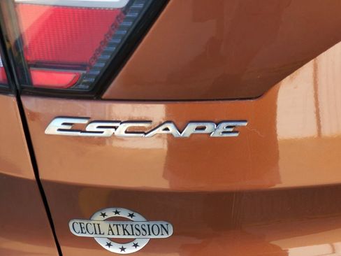 Used 2017 Ford Escape S FWD image 8