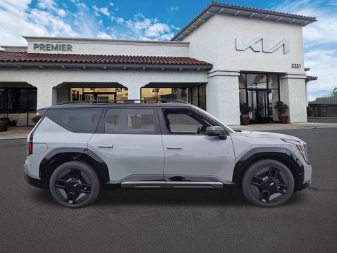 New 2026 Kia EV9 GT-Line AWD/4WD image 9